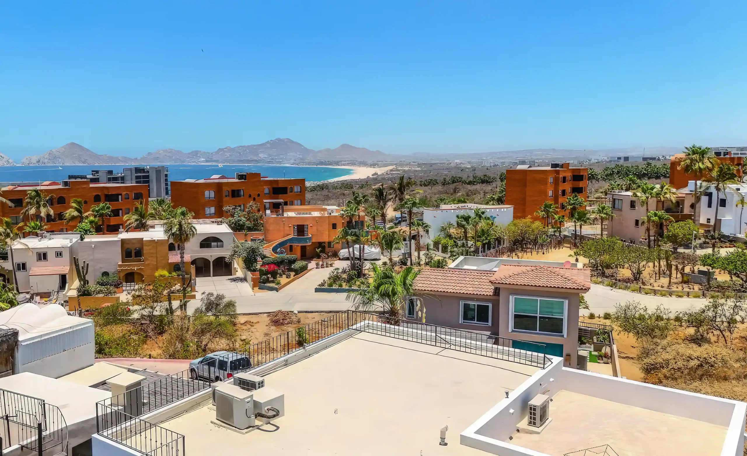 Custom Luxury Homes in Maravilla