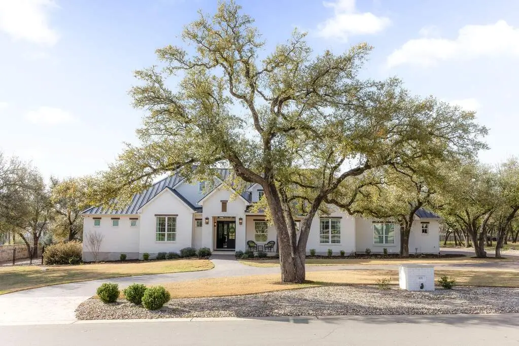 Inside Maravilla Luxury Homes for Sale 2026 featuring a contemporary oceanfront estate with infinity pool overlooking the Sea of Cortez in Los Cabos