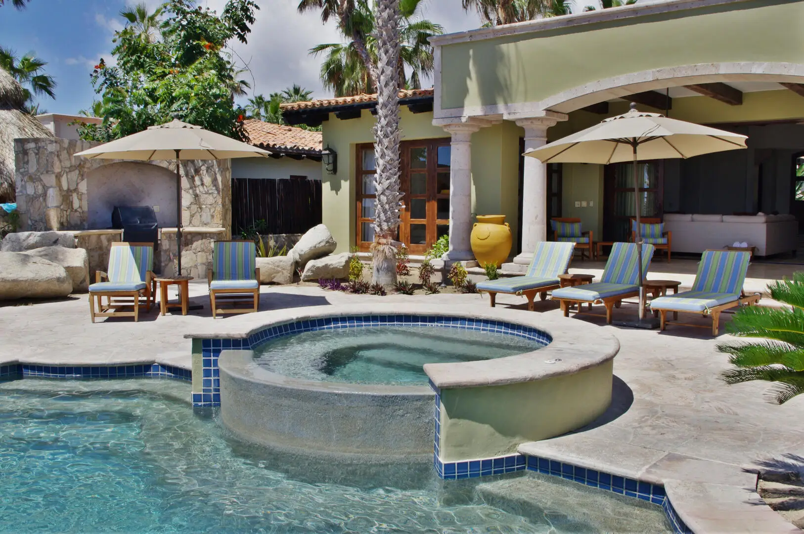 Maravilla Real Estate for Sale golf and club residence overlooking championship fairways with luxury outdoor living in 2026