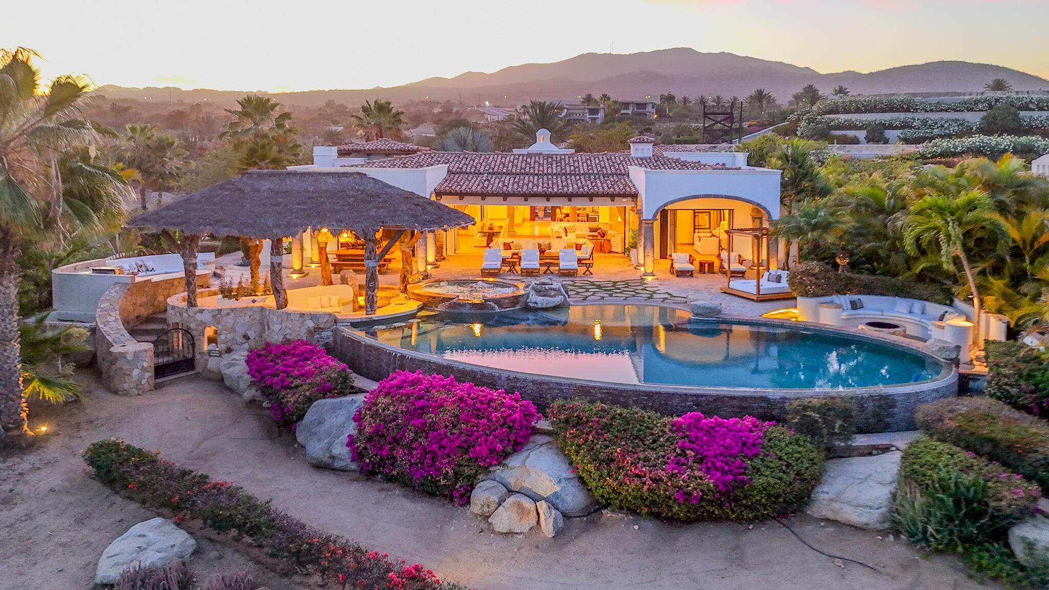 1 La Riviera, Cabo Corridor, BS