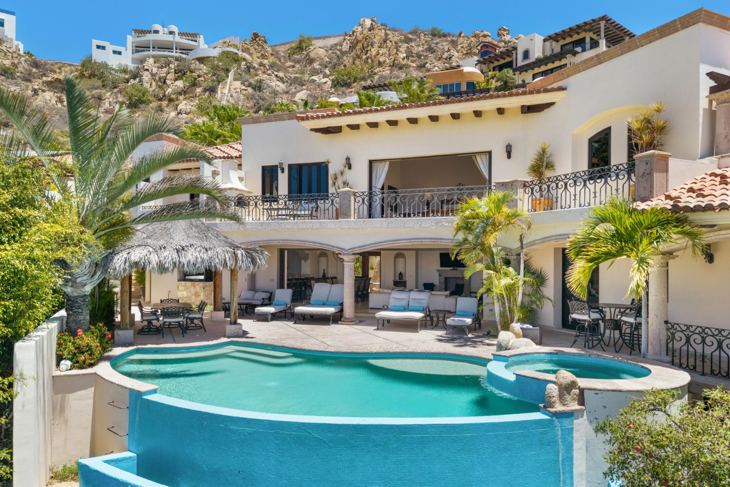 Maravilla Pedregal Csl Perched high above the Pacific on the iconic cliffs of Pedregal, Casa Q is a rare opportunity to own one of Los Cabos' most spectacular – 140 Camino Pacifico Alto, Cabo San Lucas, BS