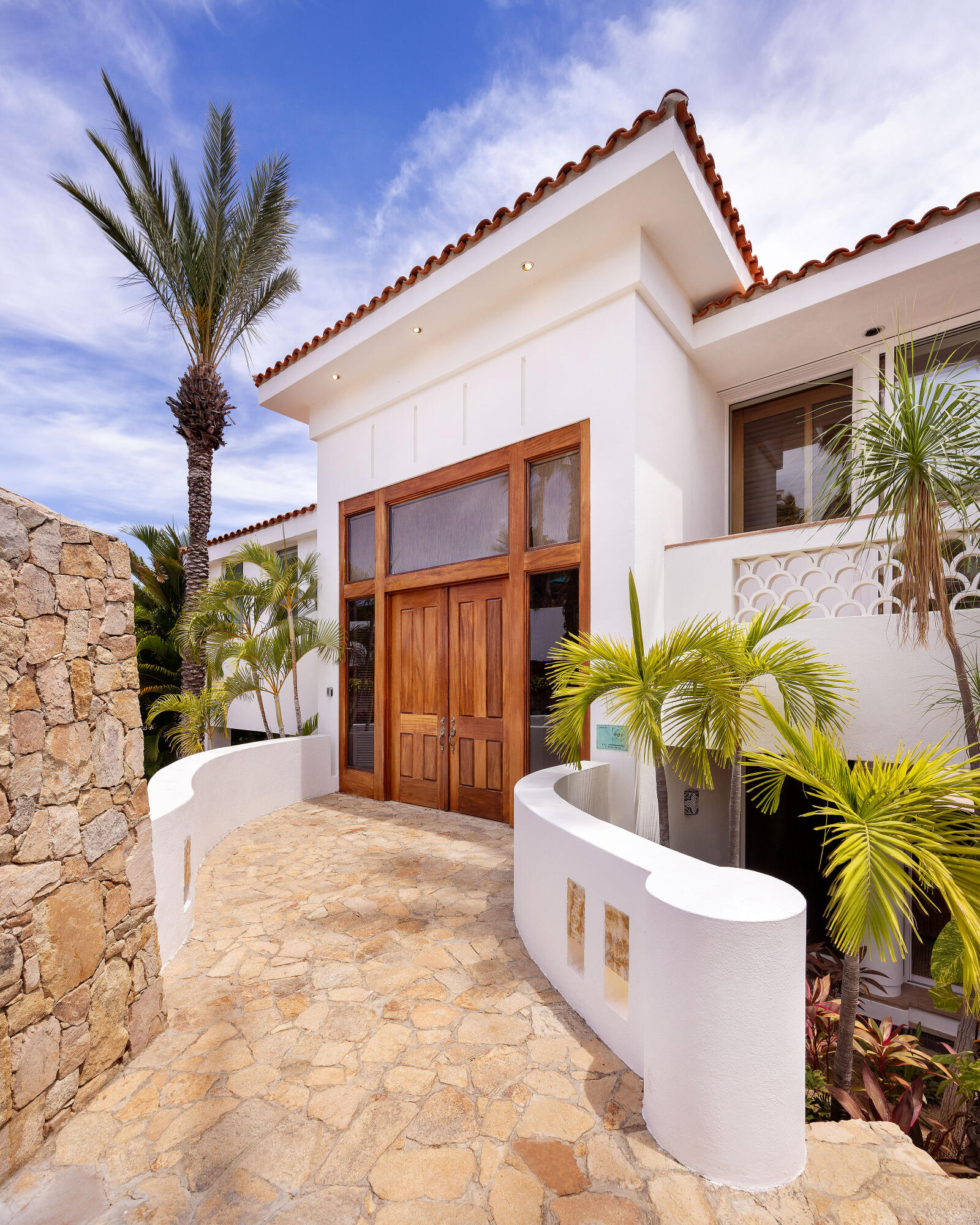 Maravilla Cove Club Casa SerenaAn architectural marvel that seamlessly blends the wonder of the Baja with the beauty and serenity of the Mar de Cortez. Thoughtful sight lines frame beautiful vistas from every room making the home feel like you're living in a resort and private estate at the same time. Designed as a retreat for family and friends by one of the most recognized and renowned architects in Mexico, Jacinto Avalos, Casa Serena blends the attention to detail and fine Mexican craftsmanship appropriately honoring its iconic location. Maintained with an open check book and live in staff, this ocean front masterpiece is now ready for the next fortunate family to make memories and leave their own legacy at Casa Serena. – Palmilla Norte 20, San Jose Corridor, BS