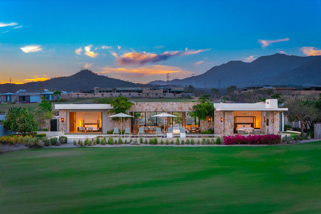 Maravilla Pedregal Csl Perched high above the Pacific on the iconic cliffs of Pedregal, Casa Q is a rare opportunity to own one of Los Cabos' most spectacular – Querencia, San Jose Corridor, BS