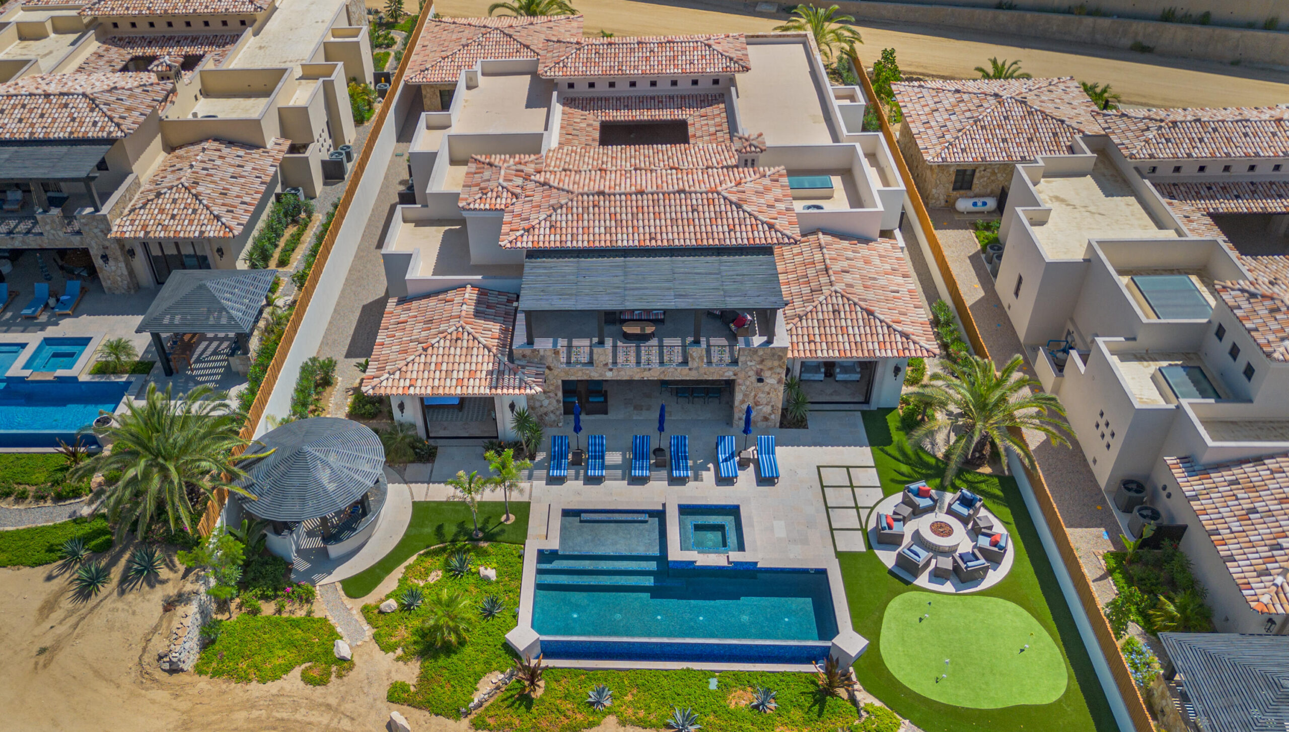 Maravilla Playa Del Rey Nestled within the private beachfront enclave of Playa del Rey, this exceptional oceanfront residence captures a side of Los Cabos that is becoming increasingly rare. With direct access to Playa del Rey's secluded cove and sweeping Sea of Cortez – 17 Playa del Rey, Cabo Corridor, BS